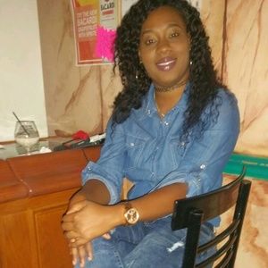 Meet your Posher, Shackera